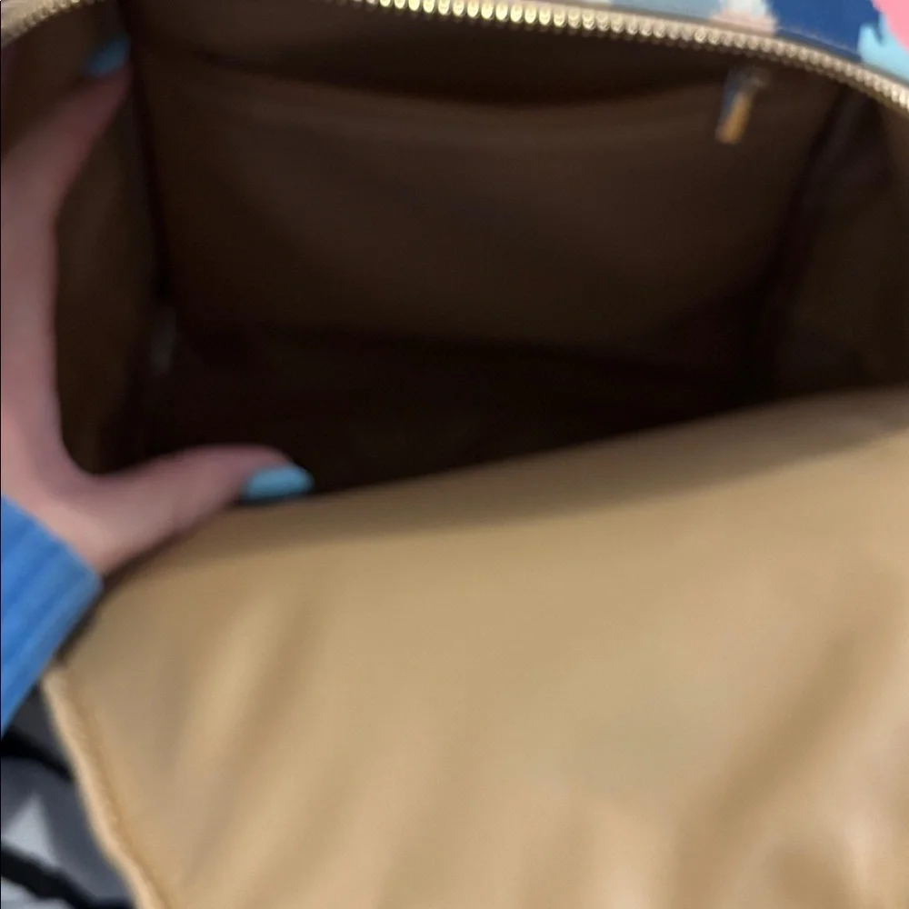 Backpack - Picture 5 of 12